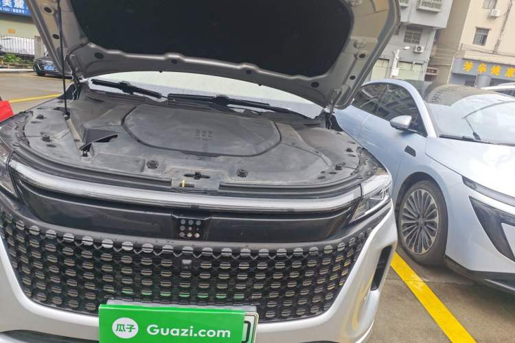 Used Landian E5 2023 1.5L DE-i 100KM Zhenxiang Edition 5-seater Engine Bay Left