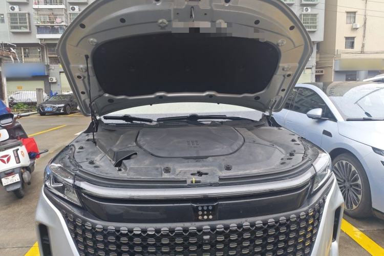 Used Landian E5 2023 1.5L DE-i 100KM Zhenxiang Edition 5-seater Engine Bay