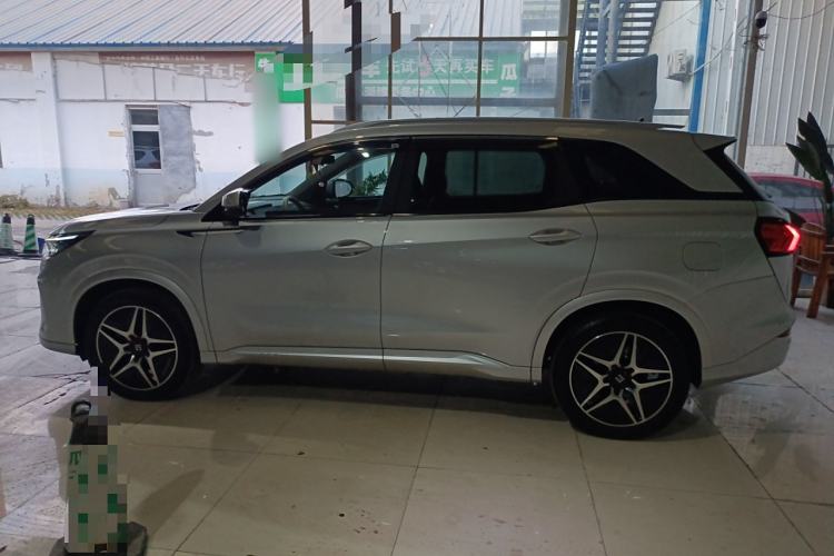 Used Landian E5 2023 1.5L DE-i 100KM Zhenxiang Edition 7-Seater Exterior 3