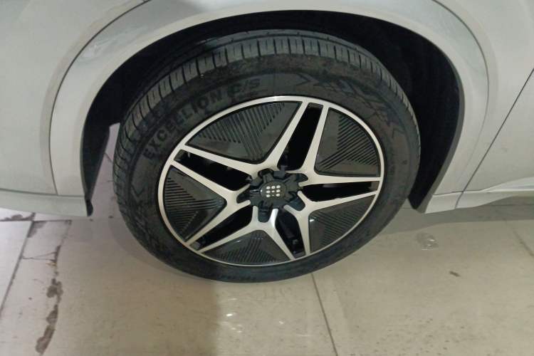 Used Landian E5 2023 1.5L DE-i 100KM Zhenxiang Edition 7-Seater Exterior 7
