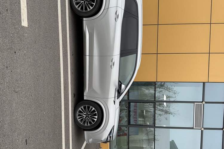 Used Landian E5 2023 1.5L DE-i 110KM Flagship 7-Seater Exterior 8