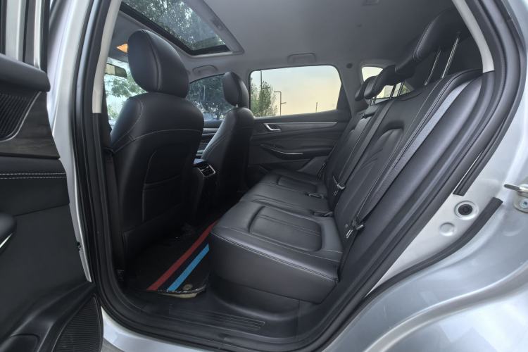 Used Landian E5 2023 1.5L DE-i 100KM Enjoyment Version 5 Seats Interior 4