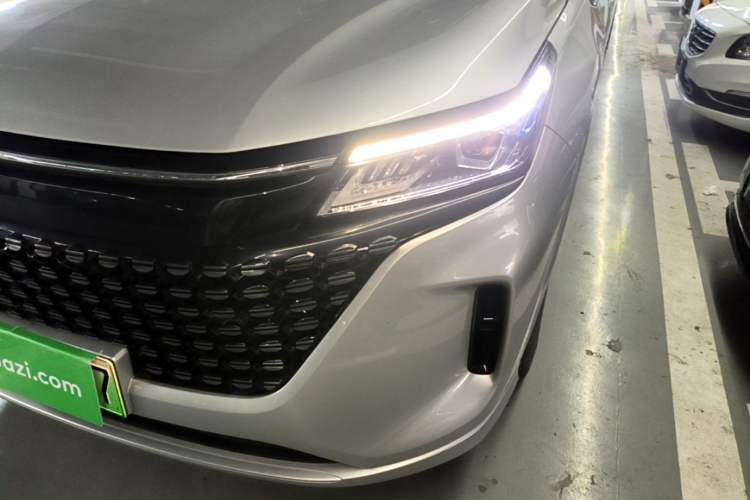 Used Landian E5 2023 1.5L DE-i 100KM Comfort Edition 7-Seater Left Front Headlight