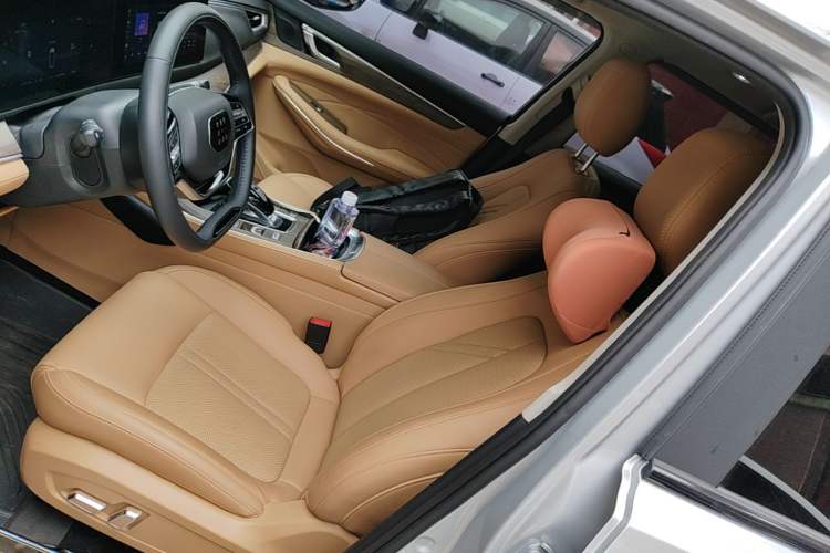 Used Landian E5 2023 1.5L DE-i 100KM Zhenxiang Edition 7-Seater Left Front Seat