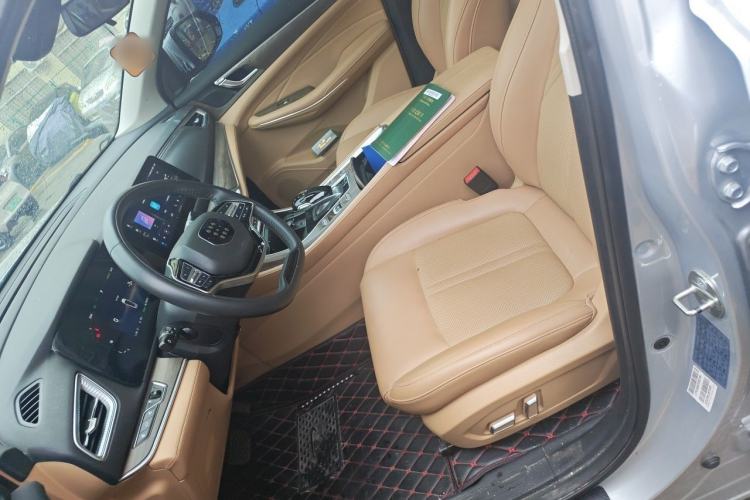 Used Landian E5 2023 1.5L DE-i 100KM Zhenxiang Edition 5-seater Left Front Seat