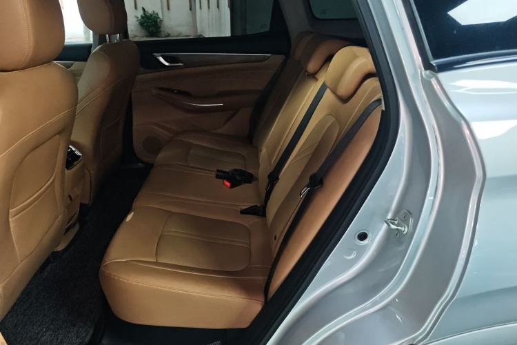 Used Landian E5 2023 1.5L DE-i 110 km Flagship Model 5 Seats Left Rear Seat
