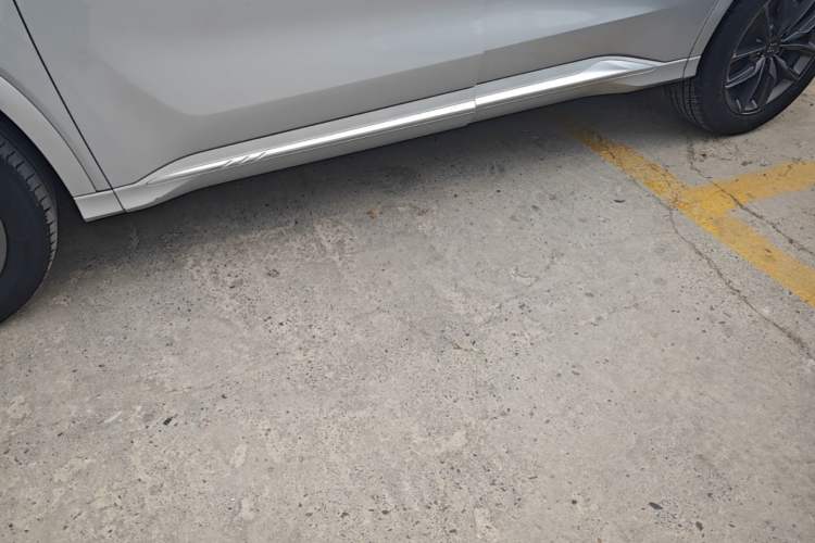Used Landian E5 2023 1.5L DE-i 100KM Enjoyment Version 5 Seats Left Side Sill
