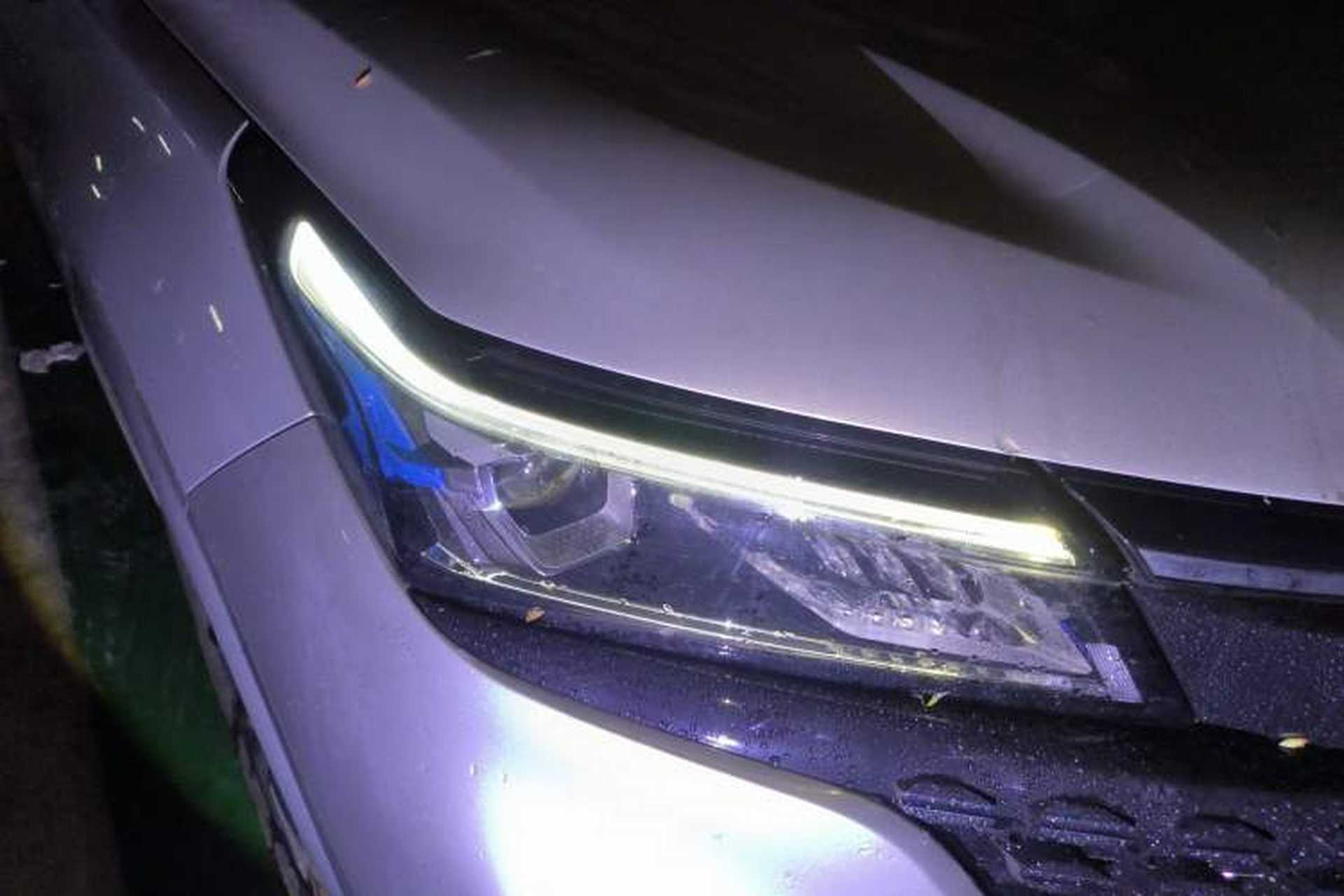 Used Landian E5 2023 1.5L DE-i 100KM Comfort Edition 7-Seater Right Front Headlight
