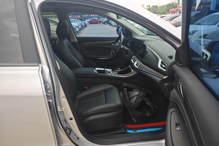 Used Landian E5 2023 1.5L DE-i 100KM Enjoyment Version 5 Seats Right Front Seat