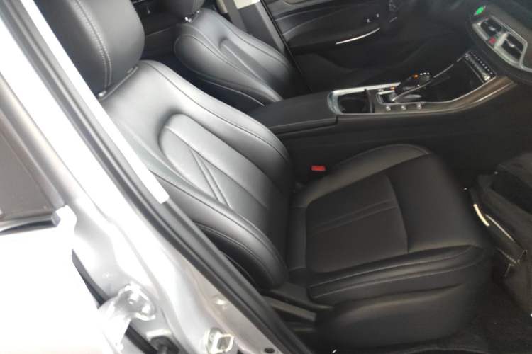 Used Landian E5 2023 1.5L DE-i 100KM Comfort Edition 7-Seater Right Front Seat