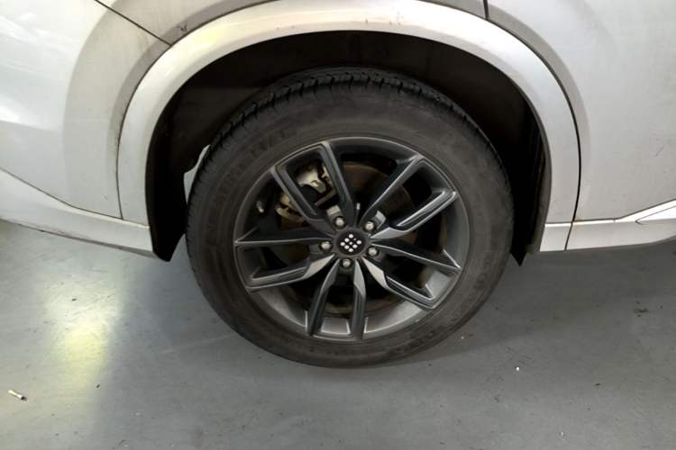 Used Landian E5 2023 1.5L DE-i 100KM Comfort Edition 7-Seater Right Rear Wheel Hub
