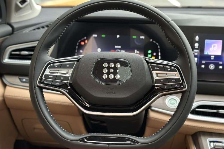 Used Landian E5 2023 1.5L DE-i 110KM Flagship 7-Seater Steering Wheel