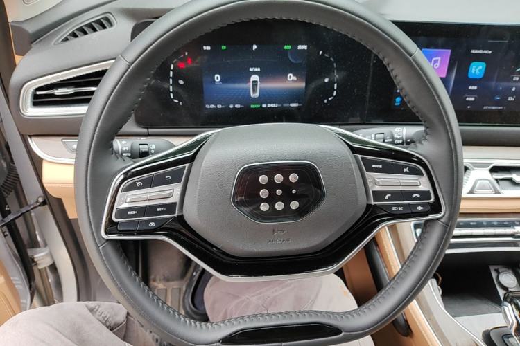Used Landian E5 2023 1.5L DE-i 100KM Zhenxiang Edition 7-Seater Steering Wheel