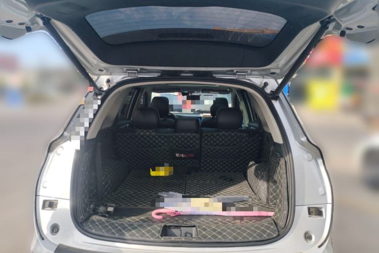Used Landian E5 2023 1.5L DE-i 100KM Zhenxiang Edition 7-Seater Trunk