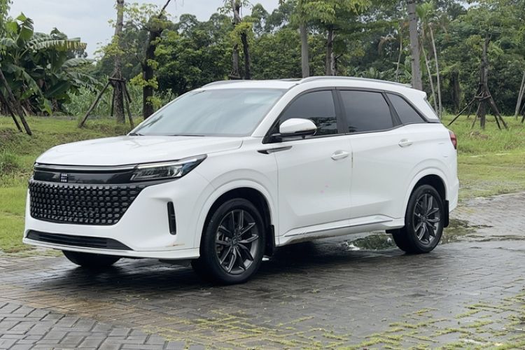 Used Landian E5 2023 1.5L DE-i 100KM Comfort Edition 7-Seater Guazi used car, China used car export, Used car for sale, Used Landian cars, Cheapest cars for sale