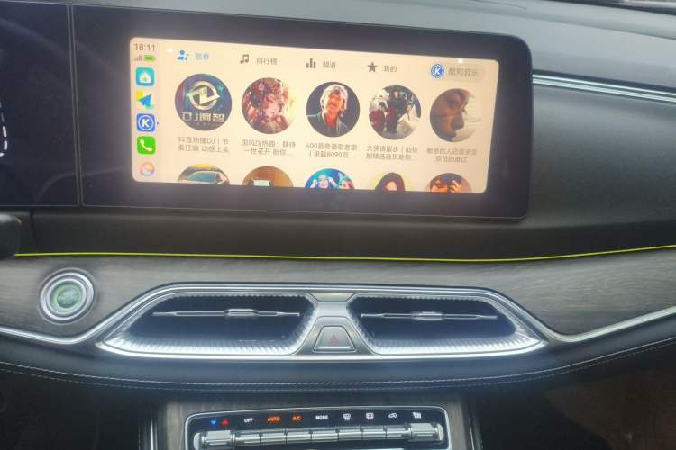 Used Landian E5 2023 1.5L DE-i 100KM Zhenxiang Edition 5-seater Audio And AC Panel