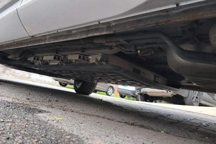 Used Landian E5 2023 1.5L DE-i 100KM Comfort Edition 7-Seater Chassis Rear Left