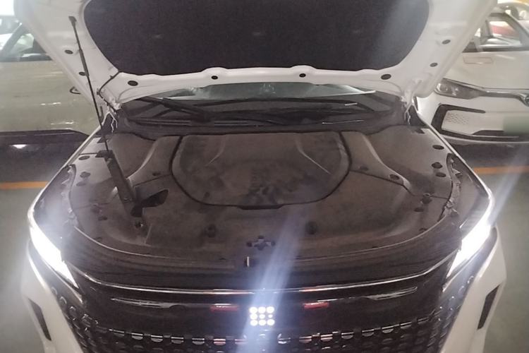 Used Landian E5 2023 1.5L DE-i 100KM Comfort Edition 7-Seater Engine Bay