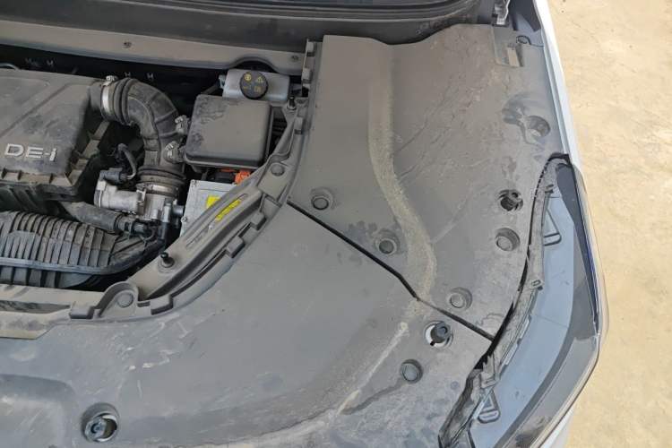 Used Landian E5 2023 1.5L DE-i 100KM Comfort Edition 7-Seater Engine Bay Left