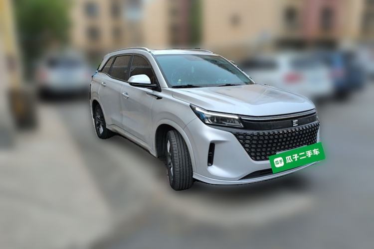 Used Landian E5 2023 1.5L DE-i 100KM Comfort Edition 7-Seater Front Right 45 Deg