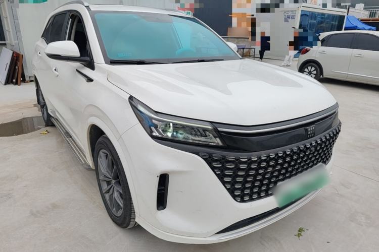 Used Landian E5 2023 1.5L DE-i 100KM Comfort Edition 7-Seater Front Right 45 Deg