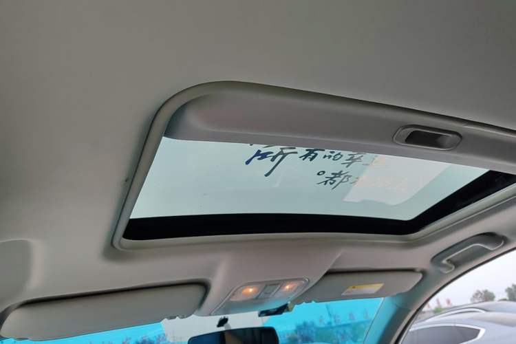 Used Landian E5 2023 1.5L DE-i 100KM Comfort Edition 7-Seater Headliner