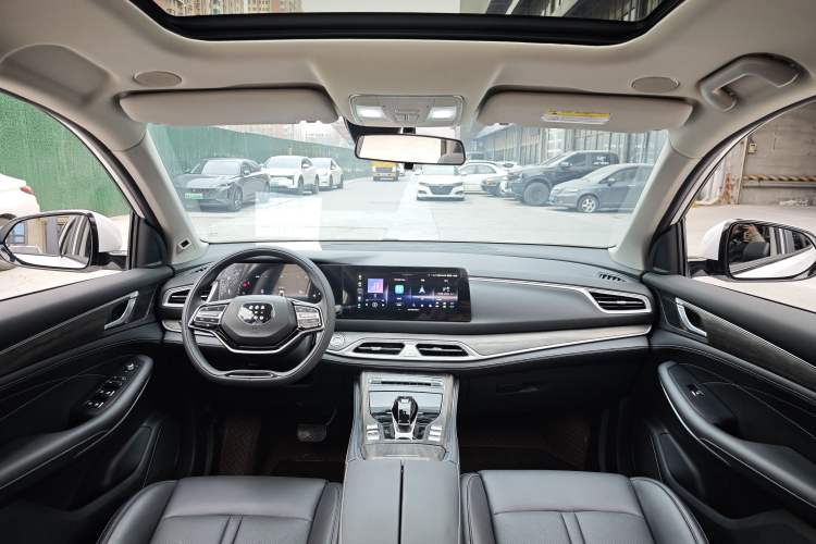 Used Landian E5 2023 1.5L DE-i 100KM Zhenxiang Edition 5-seater Interior 3