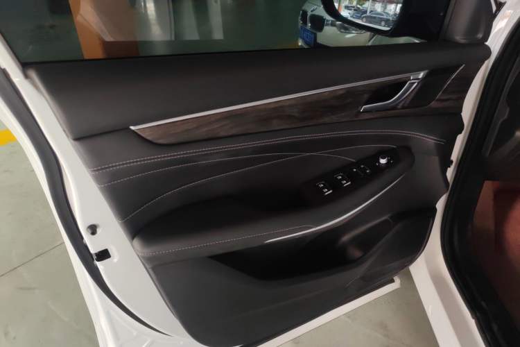 Used Landian E5 2023 1.5L DE-i 100KM Enjoyment Version 5 Seats Left Front Door Interior