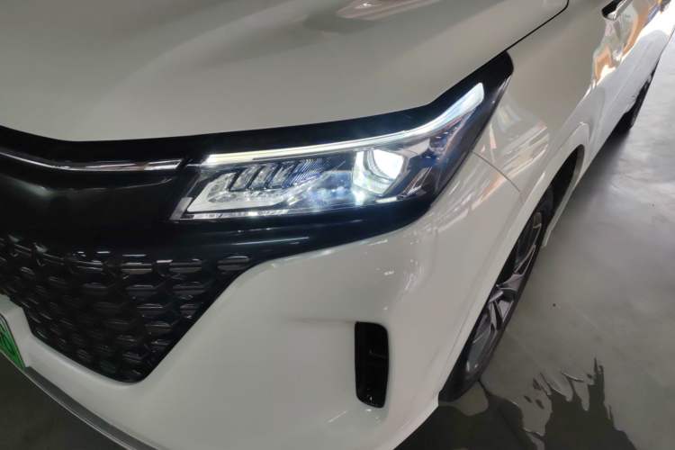 Used Landian E5 2023 1.5L DE-i 100KM Enjoyment Version 5 Seats Left Front Headlight