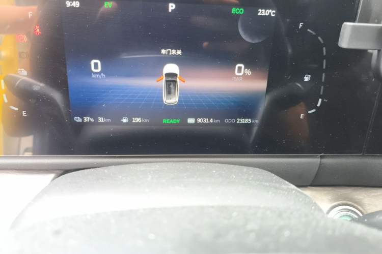Used Landian E5 2023 1.5L DE-i 100KM Comfort Edition 7-Seater Odometer Close Up