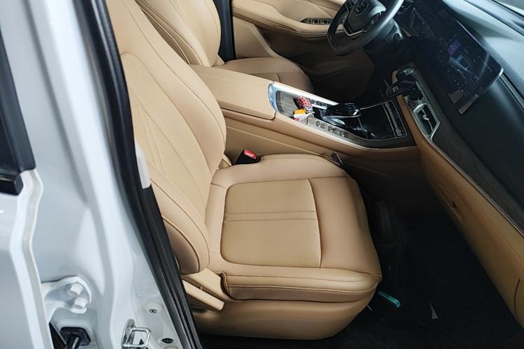 Used Landian E5 2023 1.5L DE-i 100KM Comfort Edition 7-Seater Right Front Seat