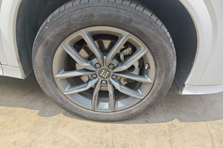 Used Landian E5 2023 1.5L DE-i 100KM Comfort Edition 7-Seater Right Front Wheel Hub