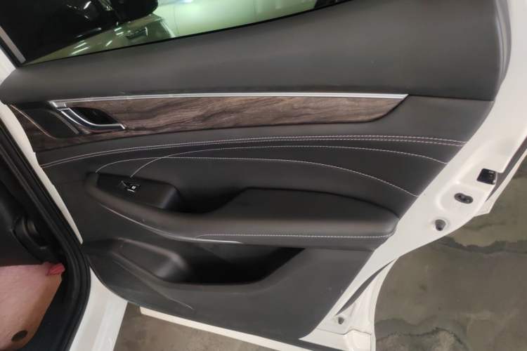 Used Landian E5 2023 1.5L DE-i 100KM Enjoyment Version 5 Seats Right Rear Door Interior