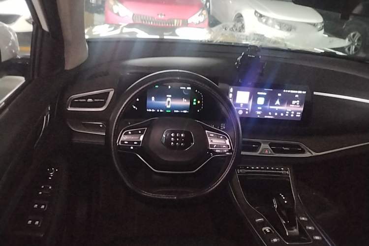 Used Landian E5 2023 1.5L DE-i 100KM Comfort Edition 7-Seater Steering Wheel