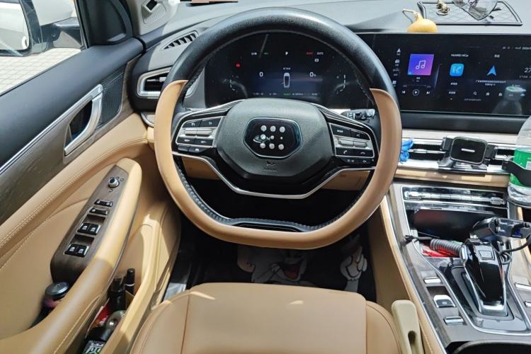 Used Landian E5 2023 1.5L DE-i 100KM Zhenxiang Edition 7-Seater Steering Wheel