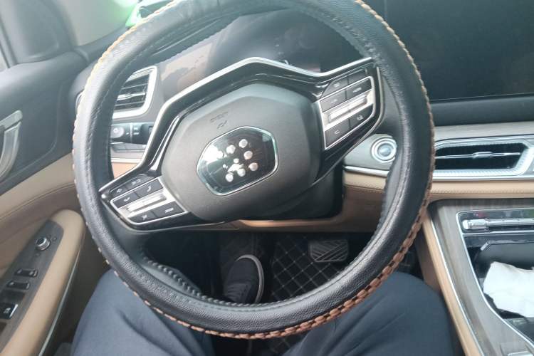 Used Landian E5 2023 1.5L DE-i 100KM Comfort Edition 7-Seater Steering Wheel