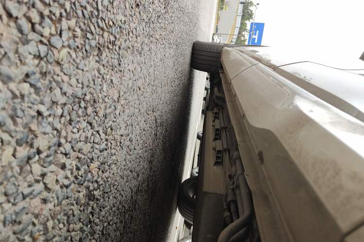 Used Landian E5 2023 1.5L DE-i 110KM Flagship 7-Seater Chassis Rear Left