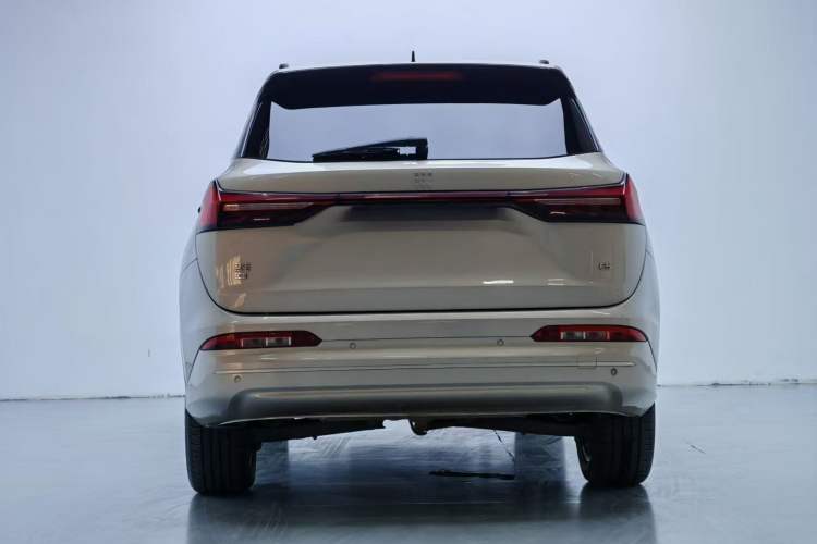 Used Landian E5 2023 1.5L DE-i 100KM Comfort Edition 7-Seater Exterior 4