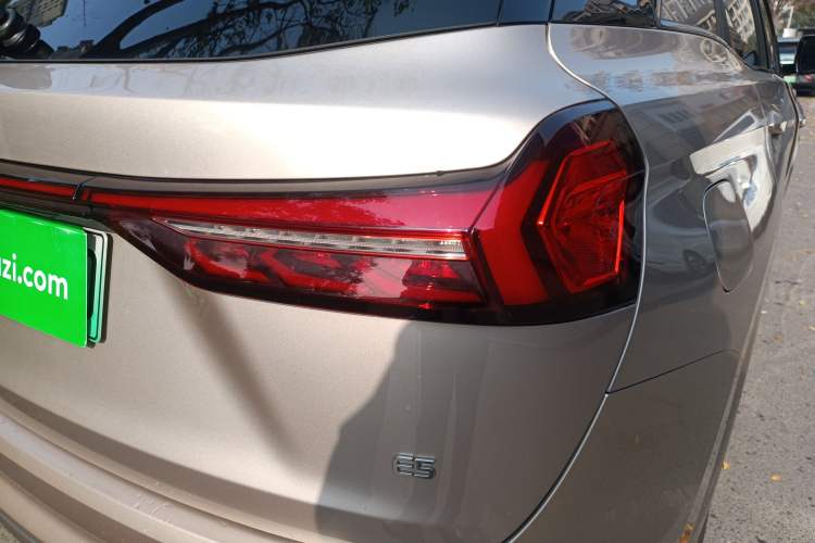 Used Landian E5 2023 1.5L DE-i 110KM Flagship 7-Seater Exterior 6