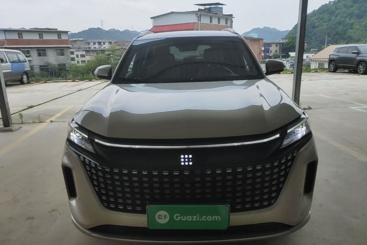 Used Landian E5 2023 1.5L DE-i 110KM Flagship 7-Seater Front