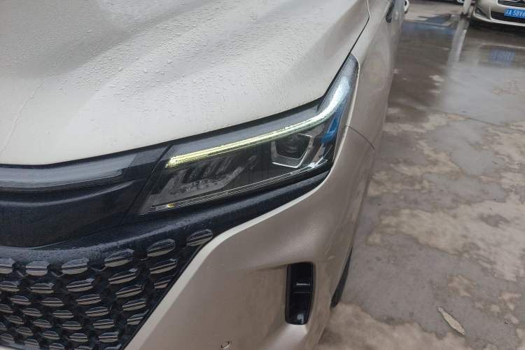 Used Landian E5 2023 1.5L DE-i 110KM Flagship 7-Seater Left Front Headlight