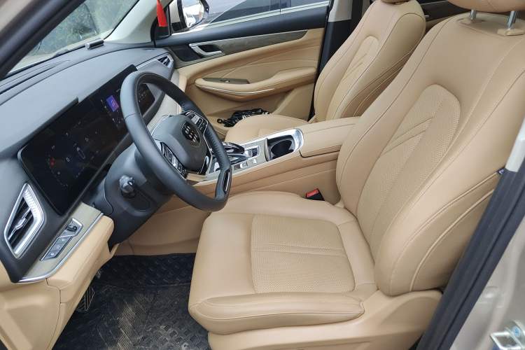 Used Landian E5 2023 1.5L DE-i 110KM Flagship 7-Seater Left Front Seat
