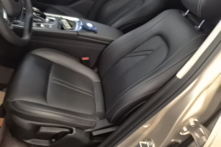 Used Landian E5 2023 1.5L DE-i 100KM Comfort Edition 7-Seater Left Front Seat