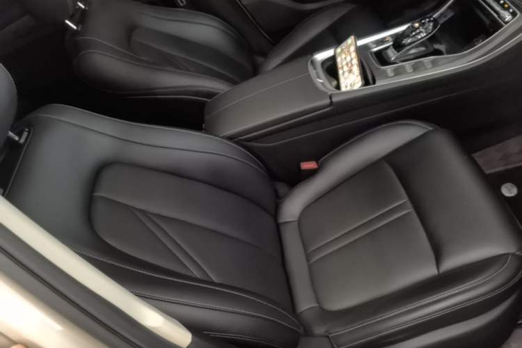 Used Landian E5 2023 1.5L DE-i 100KM Comfort Edition 7-Seater Right Front Seat