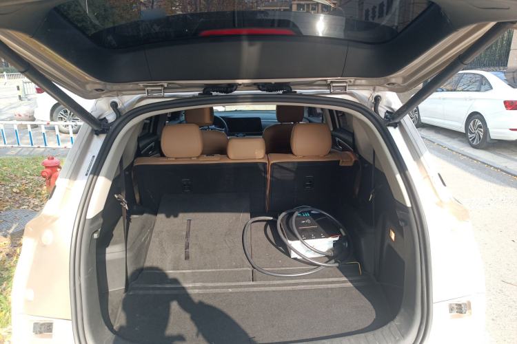 Used Landian E5 2023 1.5L DE-i 110KM Flagship 7-Seater Trunk