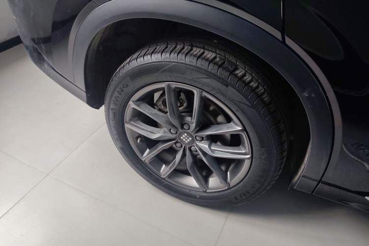 Used Landian E5 2024 Honor Edition 100KM Deluxe 7-Seater Exterior 5