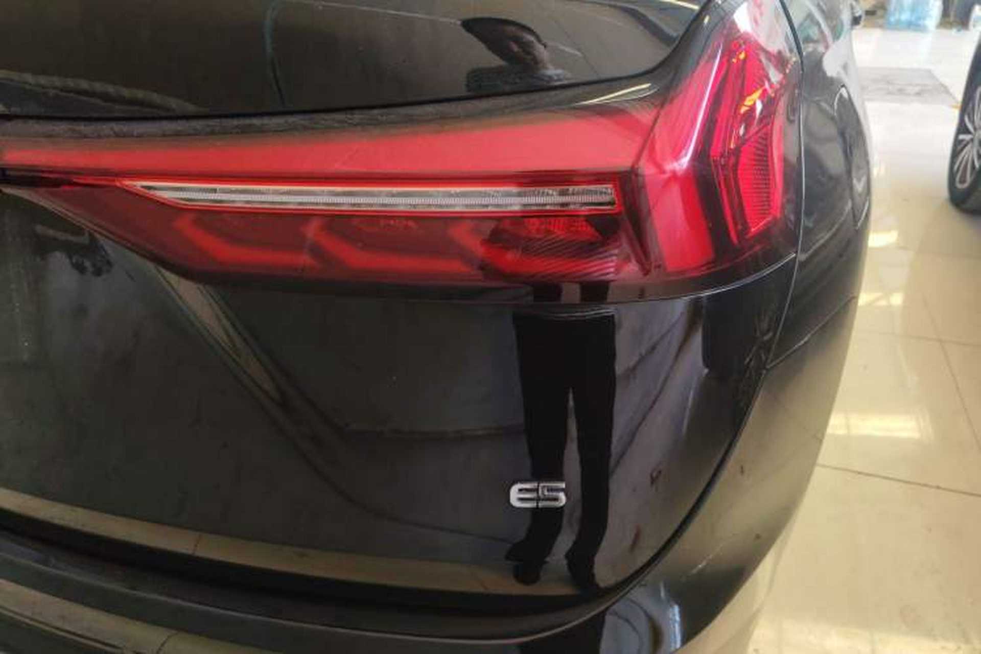 Used Landian E5 2024 Honor Edition 100KM Comfort Model 5 Seats Exterior 6