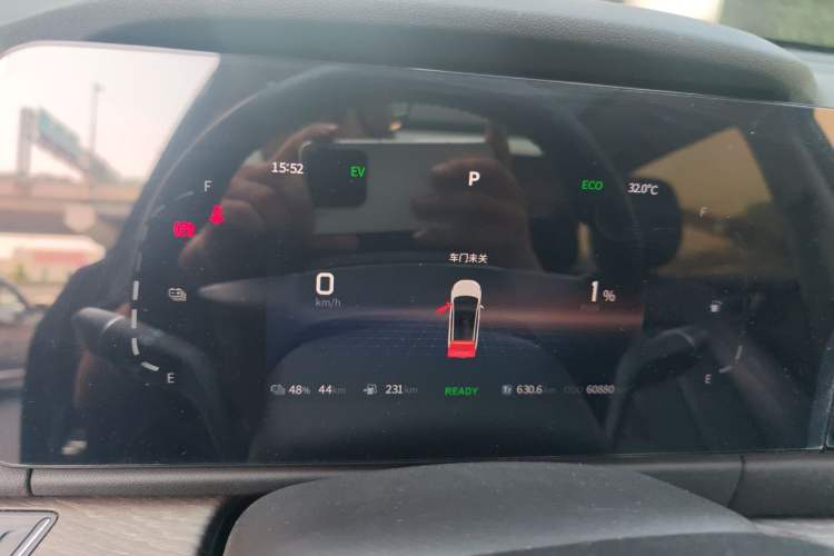 Used Landian E5 2024 Honor Edition 100KM Premium Model 7 Seats Instrument Cluster