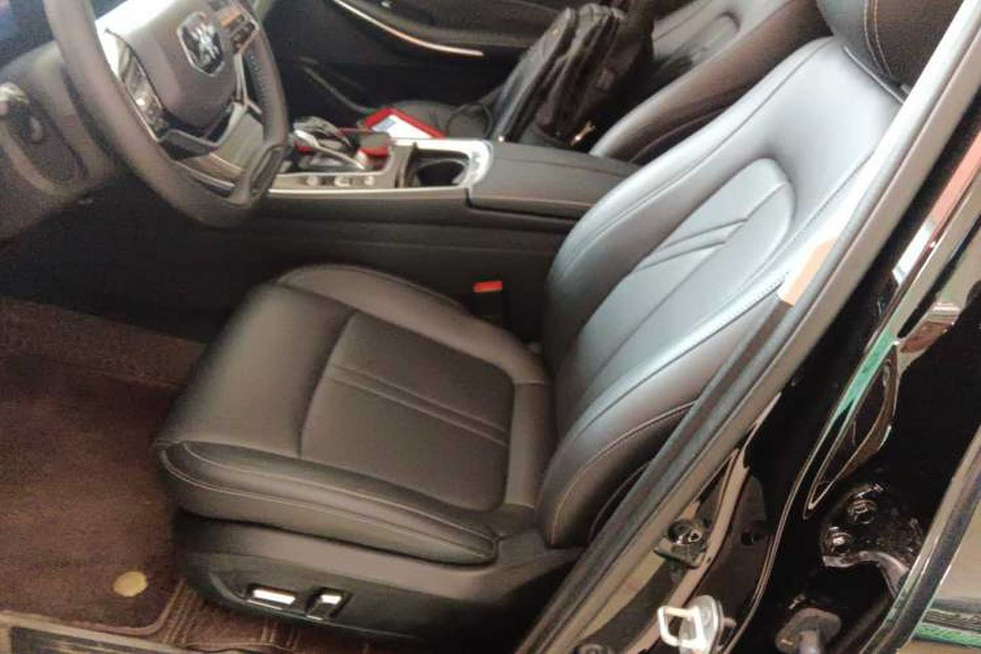 Used Landian E5 2024 Honor Edition 100KM Deluxe 7-Seater Left Front Seat