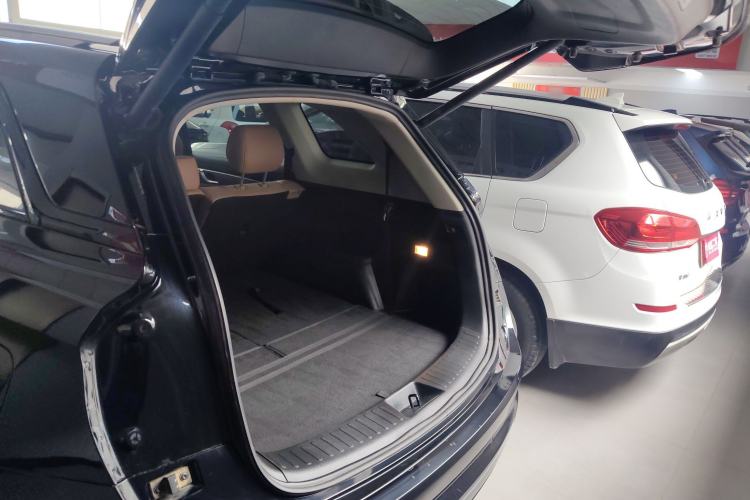 Used Landian E5 2024 Honor Edition 100KM Deluxe 7-Seater Trunk